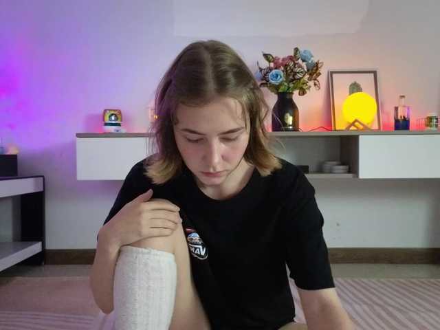 KUQOSA's BongaCams show and profile