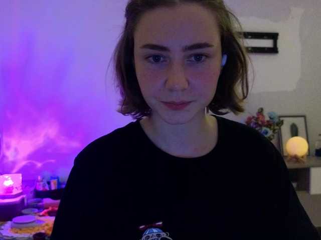 KUQOSA's BongaCams show and profile