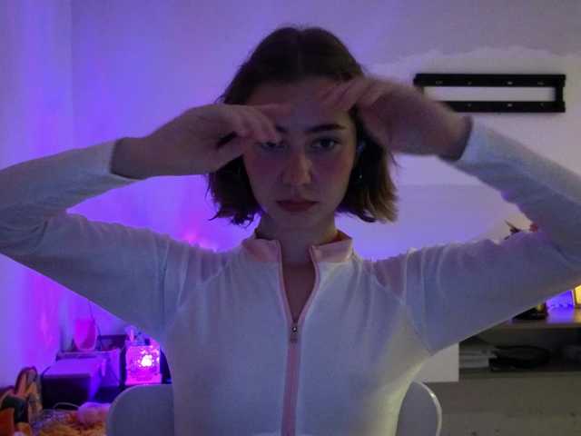 KUQOSA's BongaCams show and profile