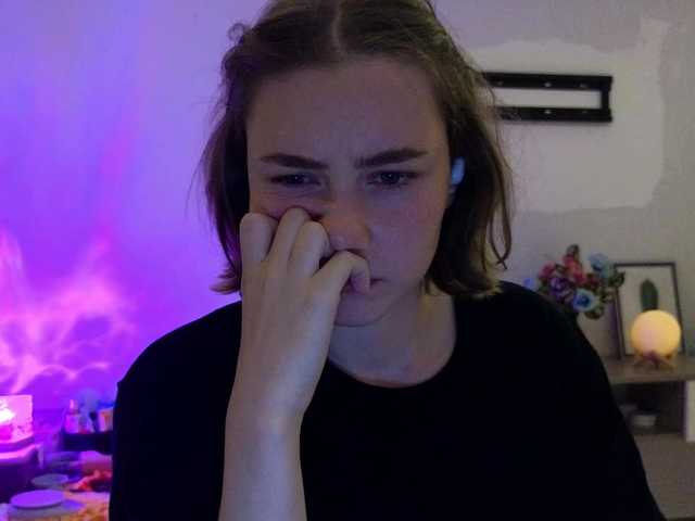 KUQOSA's BongaCams show and profile