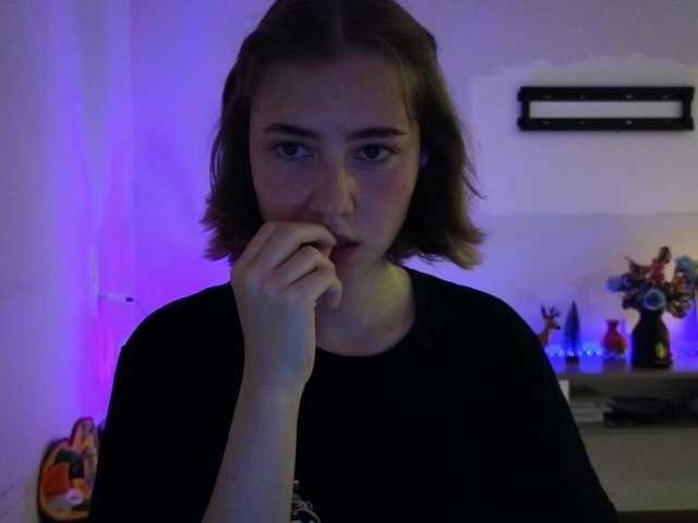 KUQOSA's BongaCams show and profile