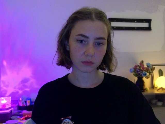 KUQOSA's BongaCams show and profile