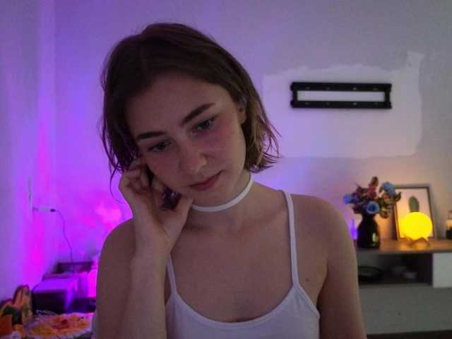 KUQOSA's BongaCams show and profile