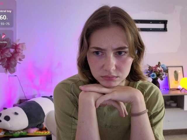 KUQOSA's BongaCams show and profile