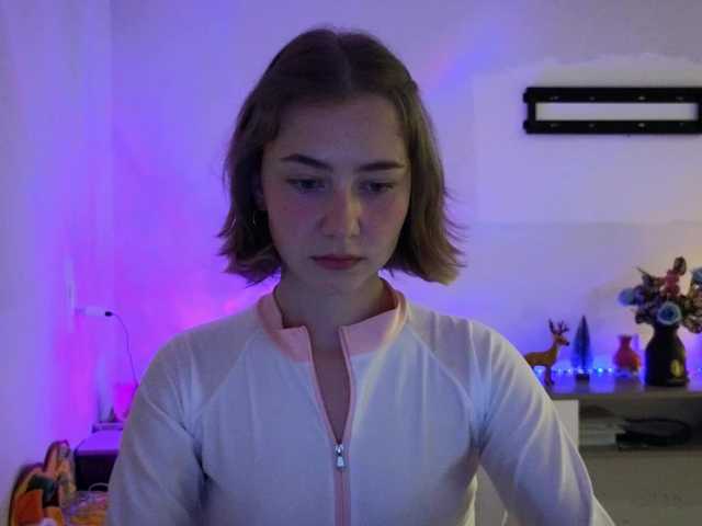 KUQOSA's BongaCams show and profile