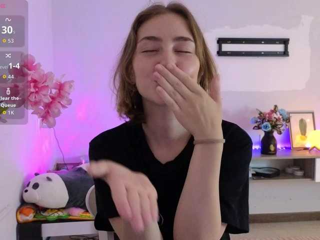 KUQOSA's BongaCams show and profile