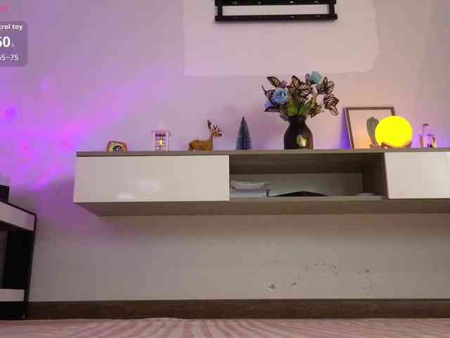 KUQOSA Live Webcam on BongaCams