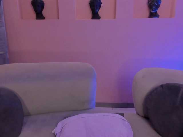 AmbarJames's BongaCams show and profile