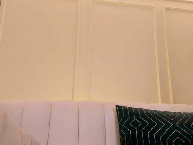 AmbarJames's BongaCams show and profile