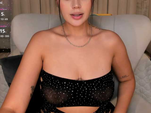 AmbarJames's BongaCams show and profile