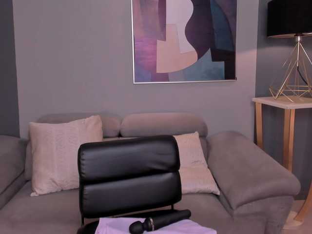 AmbarJames's BongaCams show and profile