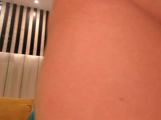 AmbarJames's BongaCams show and profile