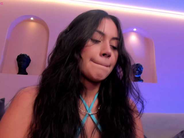 AmbarJames's BongaCams show and profile