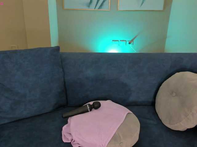 AmbarJames's BongaCams show and profile