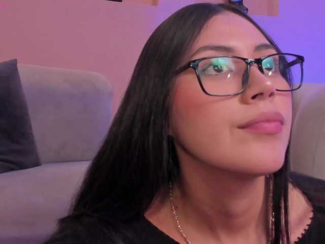 AmbarJames's BongaCams show and profile