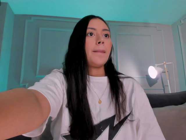 AmbarJames's BongaCams show and profile