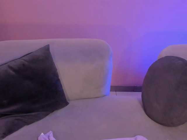 AmbarJames's BongaCams show and profile