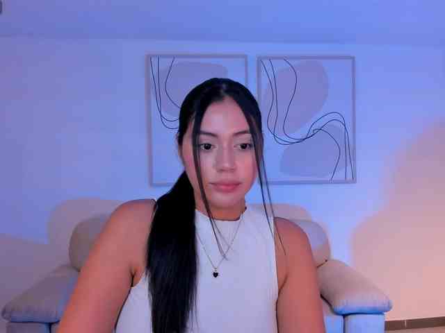 AmbarJames webcam