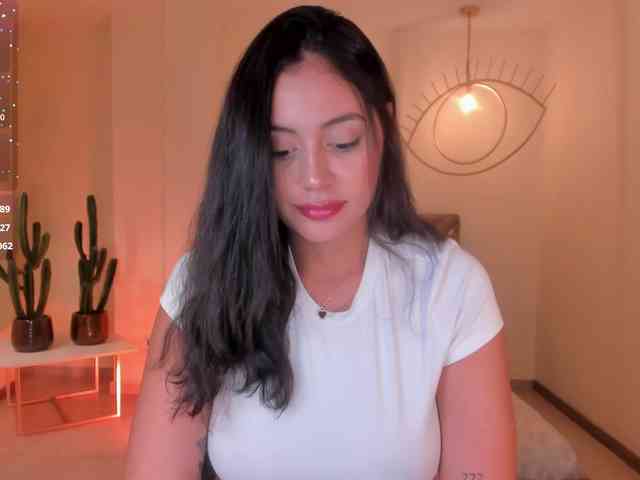 AmbarJames Live Webcam on BongaCams