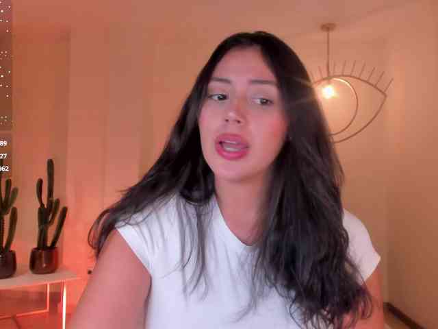 AmbarJames webcam