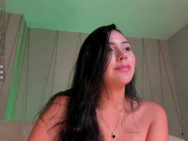 AmbarJames webcam