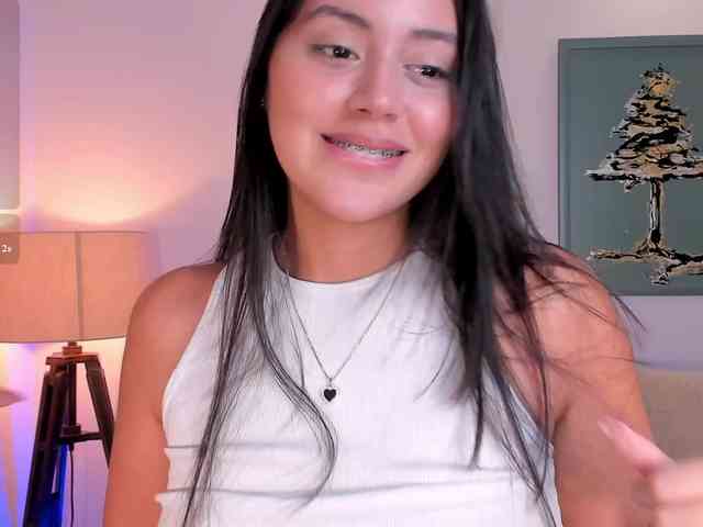 AmbarJames webcam