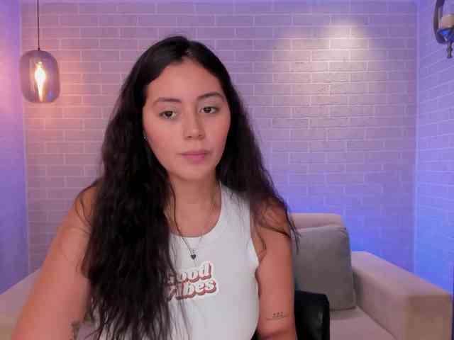AmbarJames webcam