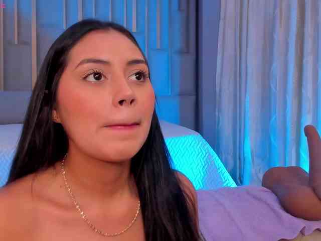 AmbarJames Live Webcam on BongaCams