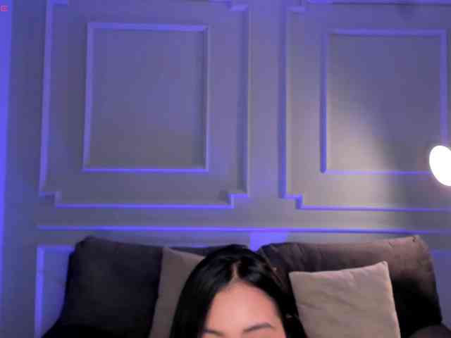 AmbarJames webcam