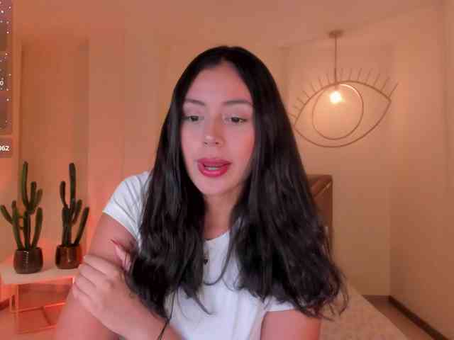 AmbarJames webcam
