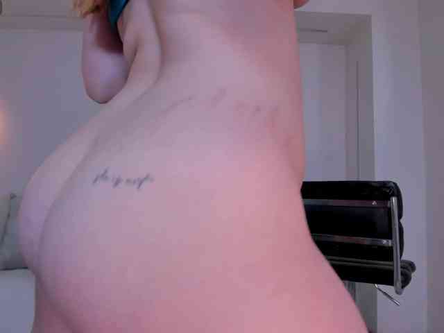 MartinaBelle webcam