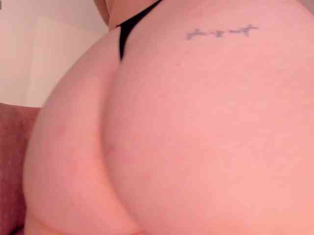 MartinaBelle webcam