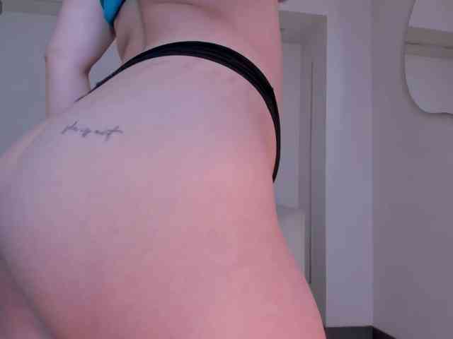 MartinaBelle webcam
