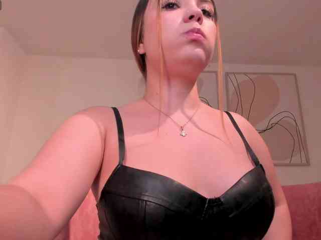 MartinaBelle webcam
