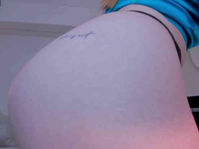 MartinaBelle webcam