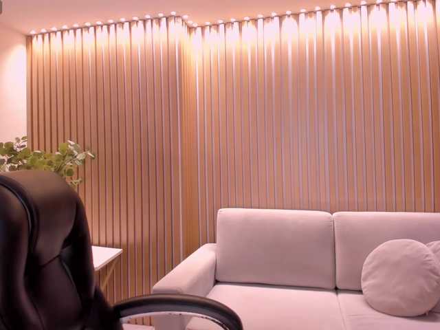 ElizabethDoll from BongaCams