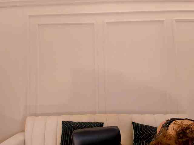 ElizabethDoll webcam