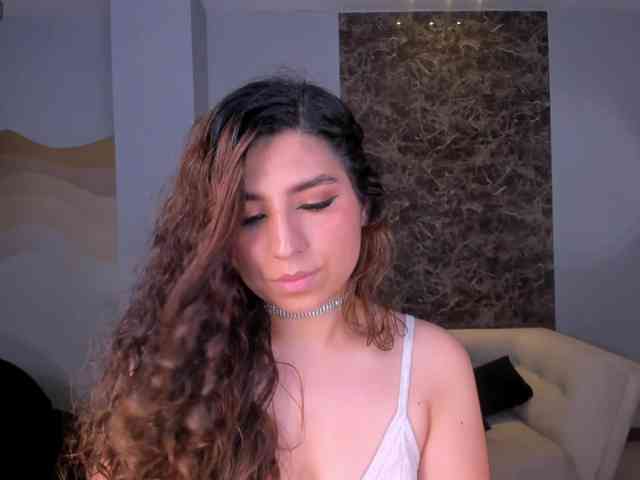 ElizabethDoll webcam