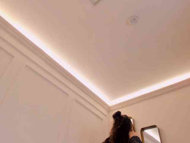 ElizabethDoll webcam