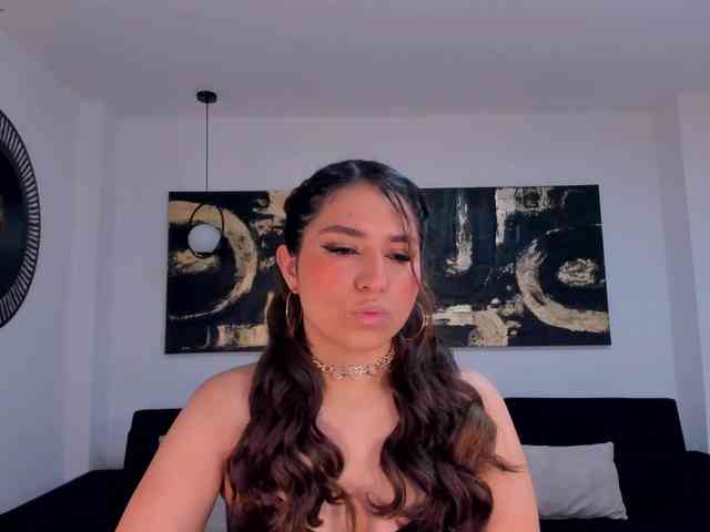 ElizabethDoll webcam