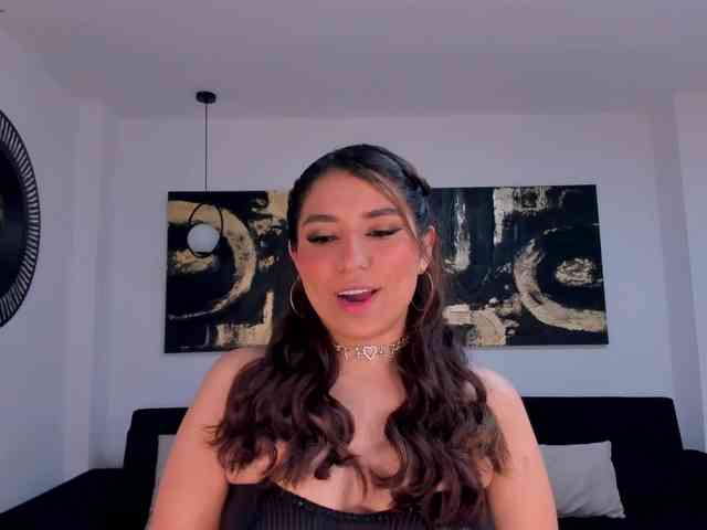 ElizabethDoll webcam