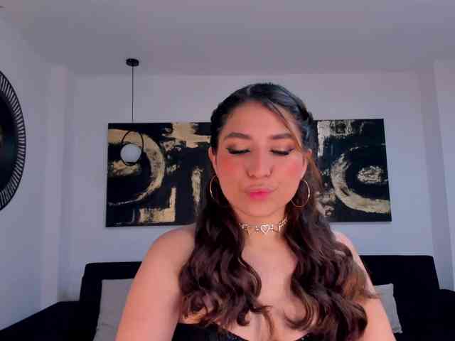 ElizabethDoll webcam