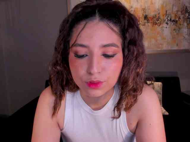 ElizabethDoll webcam