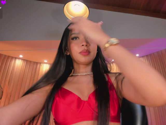 SophieHouston's BongaCams show and profile