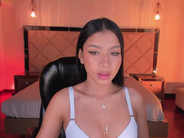 SophieHouston's BongaCams show and profile