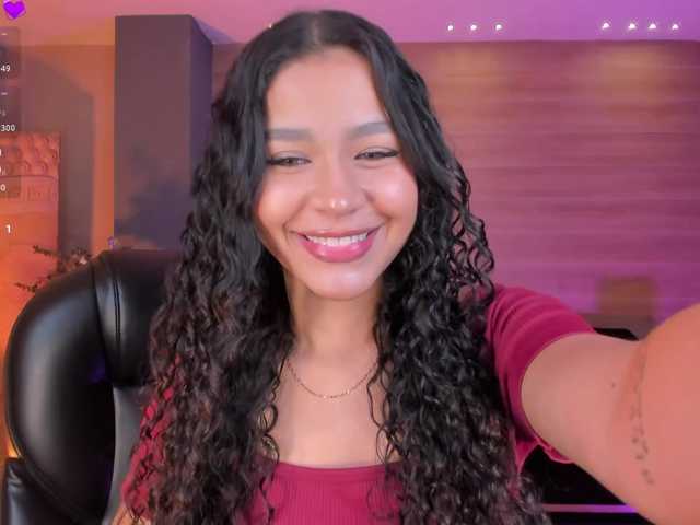 SophieHouston webcam