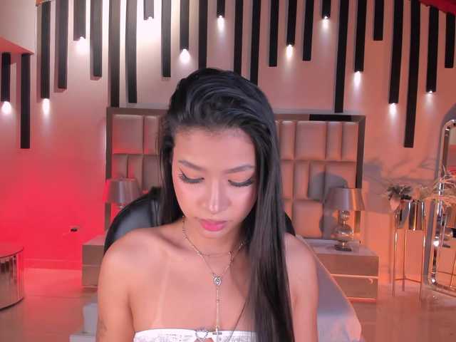 sophiehouston online