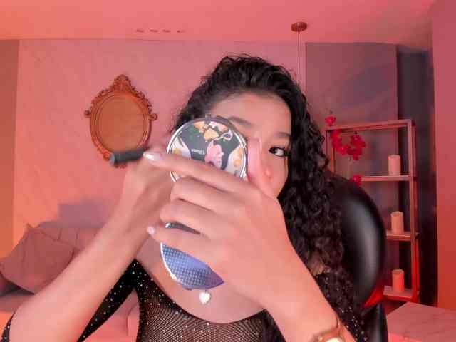 SophieHouston webcam