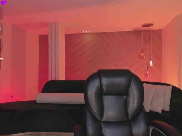 SophieHouston webcam