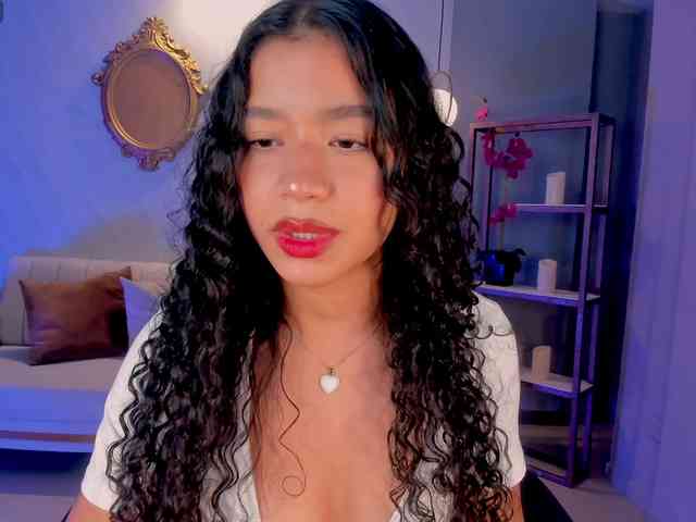 SophieHouston webcam